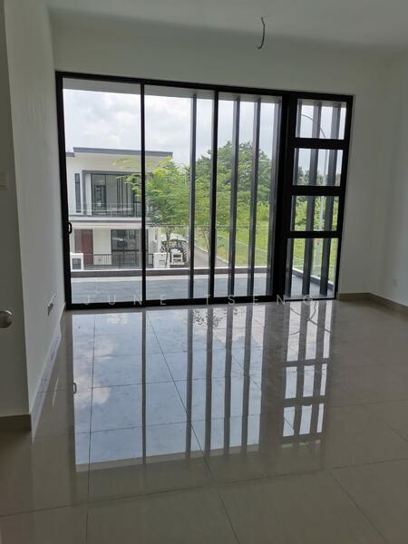 For Rent - Bandar Baru Permas Jaya