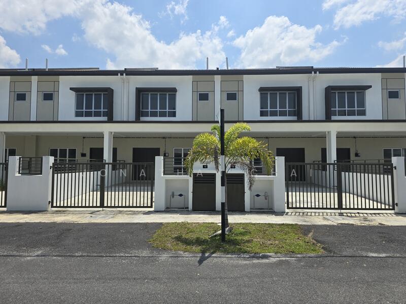 Untuk Dijual - Taman Pertama @ Sabak Bernam