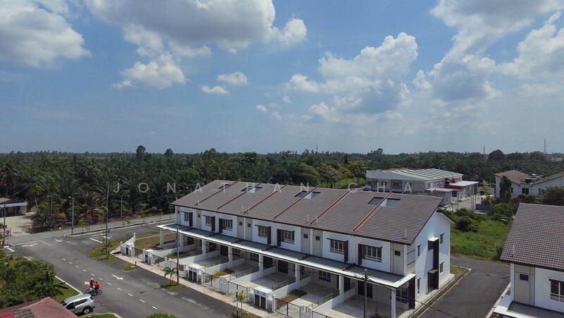 Untuk Dijual - Taman Pertama @ Sabak Bernam