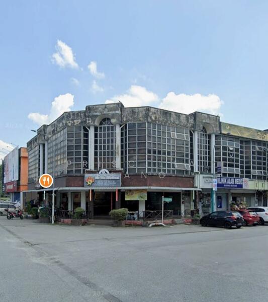 For Sale - CORNER SHOP | ROI 4.3% | Bandar Pinggiran Subang | Shah Alam | U5