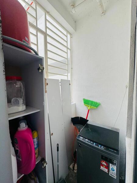 For Sale - Seri Akasia