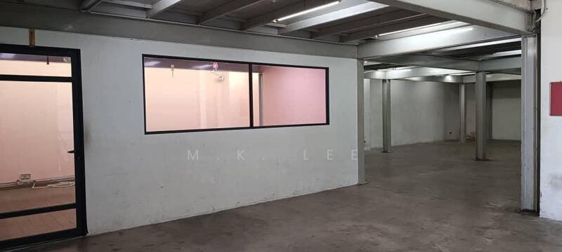 For Rent - Nouvelle Kemuning Factory Warehouse with Mezzanine Cargo Lift, Berjaya Park, Bukit Rimau, Shah Alam