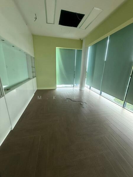 For Rent - Nouvelle Kemuning Factory Warehouse with Mezzanine Cargo Lift, Berjaya Park, Bukit Rimau, Shah Alam