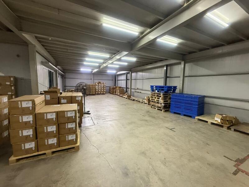 For Rent - Nouvelle Kemuning Factory Warehouse with Mezzanine Cargo Lift, Berjaya Park, Bukit Rimau, Shah Alam