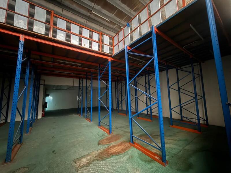 For Rent - Nouvelle Kemuning Factory Warehouse with Mezzanine Cargo Lift, Berjaya Park, Bukit Rimau, Shah Alam