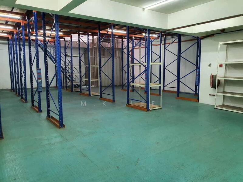 For Rent - Nouvelle Kemuning Factory Warehouse with Mezzanine Cargo Lift, Berjaya Park, Bukit Rimau, Shah Alam