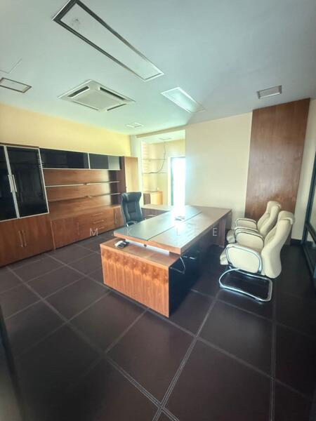 For Rent - Nouvelle Kemuning Factory Warehouse with Mezzanine Cargo Lift, Berjaya Park, Bukit Rimau, Shah Alam