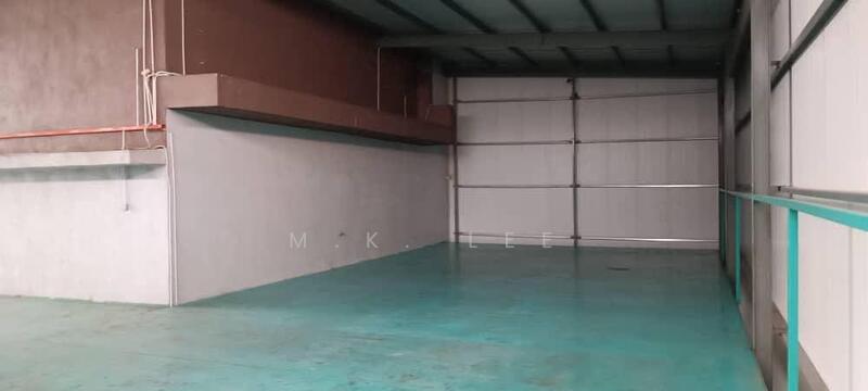 For Rent - Nouvelle Kemuning Factory Warehouse with Mezzanine Cargo Lift, Berjaya Park, Bukit Rimau, Shah Alam