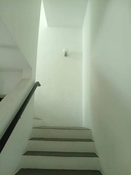 For Sale - Semi-Detached House at Taman Carnation