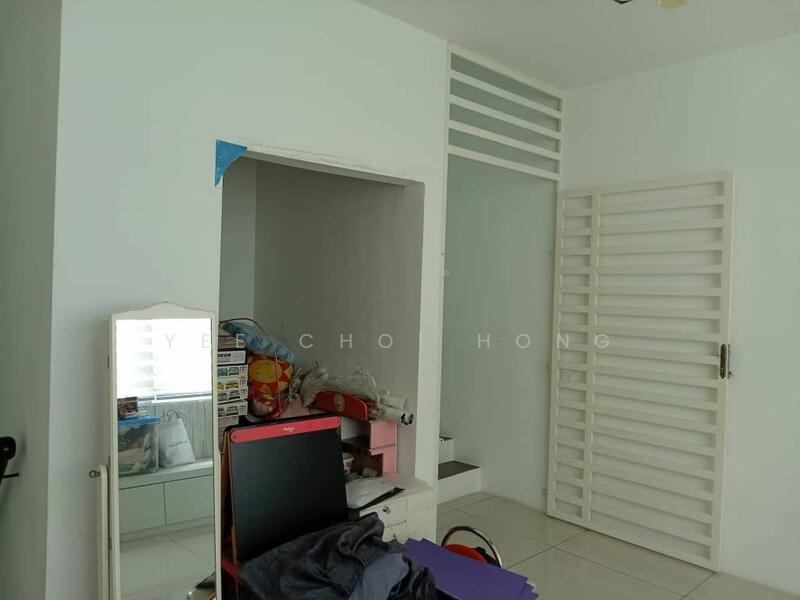 For Sale - Semi-Detached House at Taman Carnation