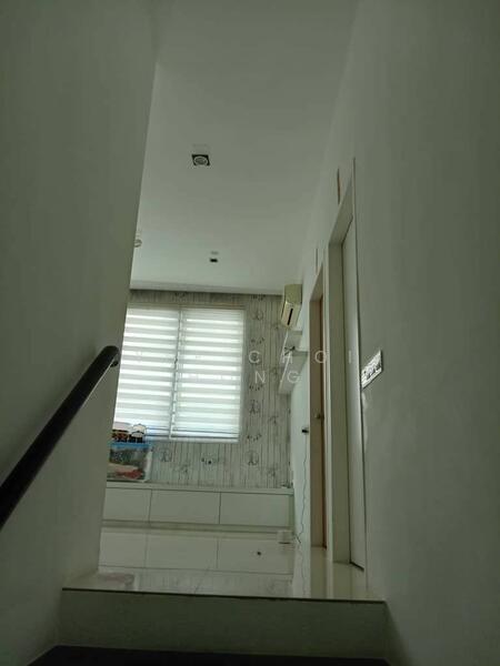 For Sale - Semi-Detached House at Taman Carnation