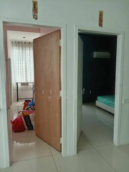 For Sale - Semi-Detached House at Taman Carnation