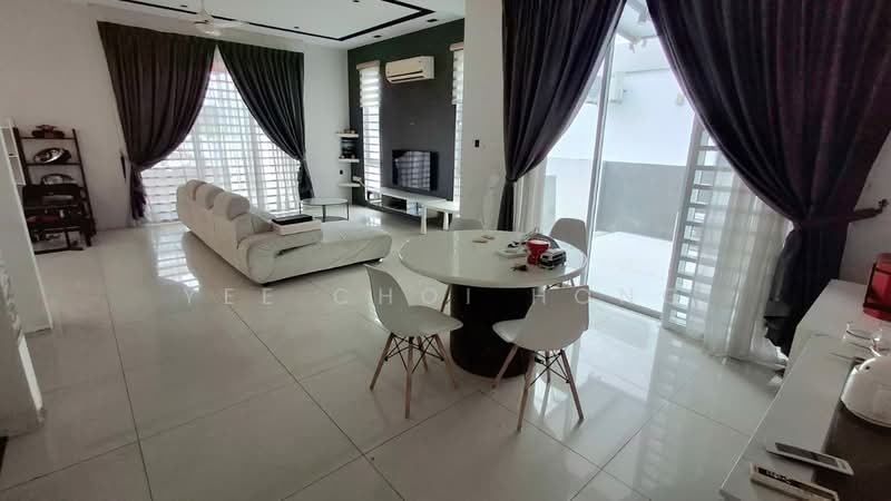 Semi-Detached House for Sale in Taman Carnation (Bukit Minyak) - Yee Choi Hong - Living Room - PropertyGuru.com.my
