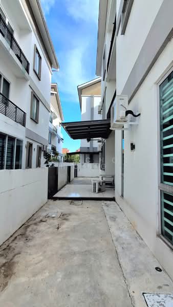 Semi-Detached House for Sale in Taman Carnation (Bukit Minyak) - Yee Choi Hong - Exterior - PropertyGuru.com.my