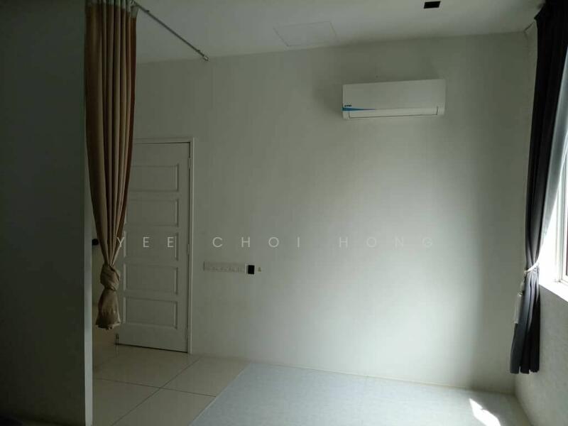 For Rent - Semi-Detached House at Taman Carnation