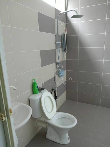 For Rent - Semi-Detached House at Taman Carnation