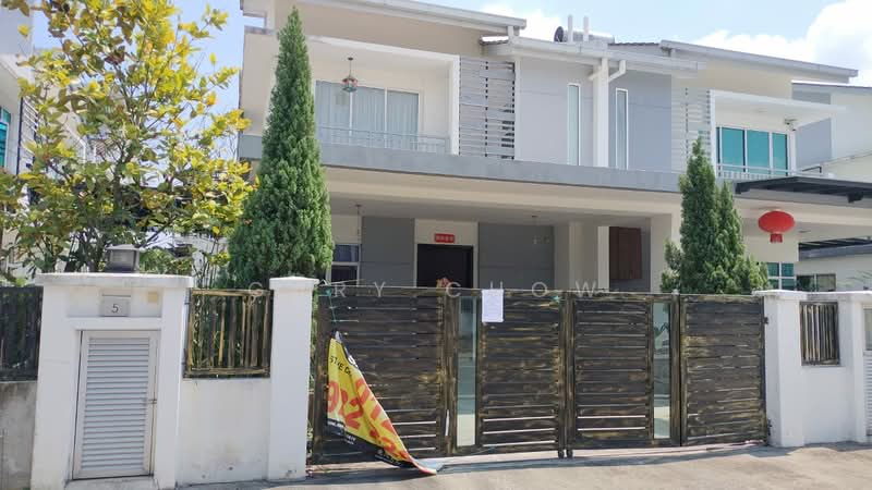 Semi-Detached House for Sale in Rawang (Selangor) - Gary Chow - Exterior - PropertyGuru.com.my