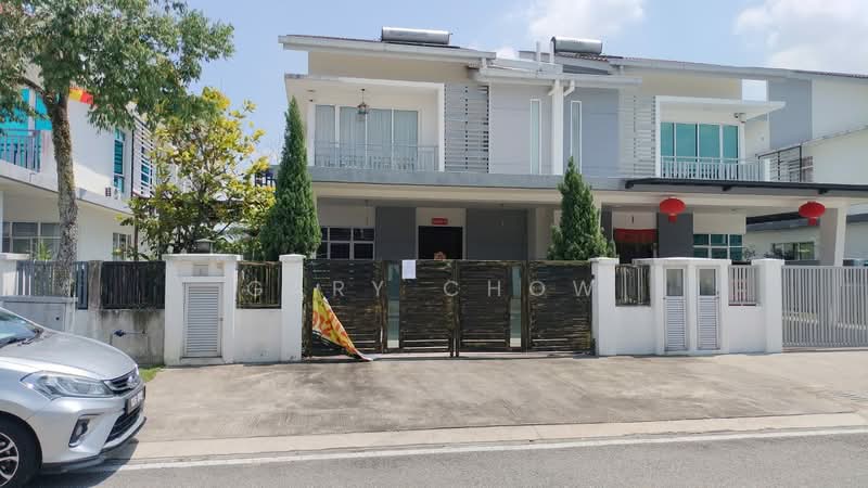 Semi-Detached House for Sale in Rawang (Selangor) - Gary Chow - Exterior - PropertyGuru.com.my