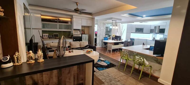 Untuk Dijual - CORNER Shop at Pusat Bandar Puchong. 2min LDP, LRT, Lotus, IOI Bandar Puteri Puchong, Bandar Kinrara