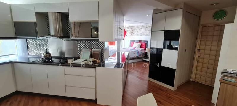 Untuk Dijual - CORNER Shop at Pusat Bandar Puchong. 2min LDP, LRT, Lotus, IOI Bandar Puteri Puchong, Bandar Kinrara