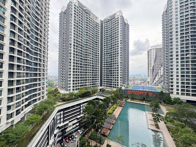 Facing Swimming Pool KL Traders Square Gombak