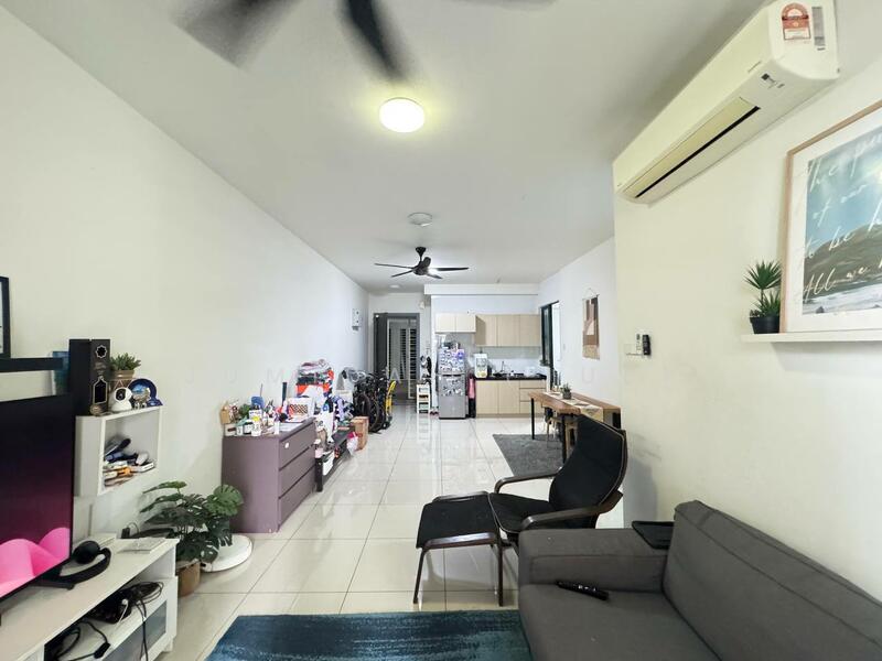 Facing Swimming Pool KL Traders Square Gombak