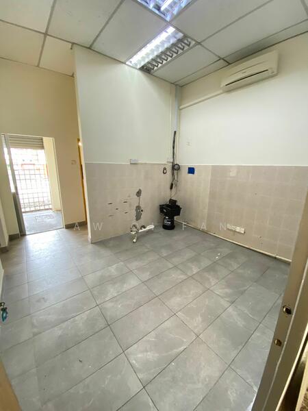 For Rent - Single Storey shop , Ara Permata , Ara Damansara , Intermediate Shop for rent