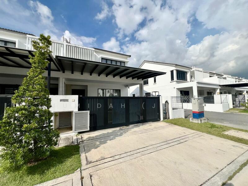 End Lot Sejati Lakeside Cyberjaya