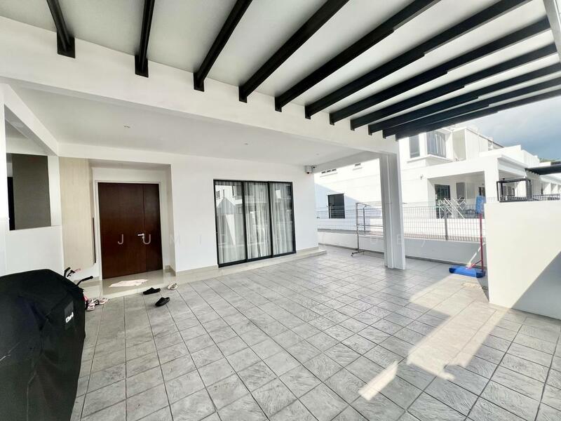 End Lot Sejati Lakeside Cyberjaya