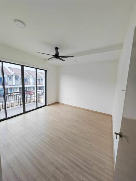 Untuk Dijual - 2-storey Terrace House at Diamond City