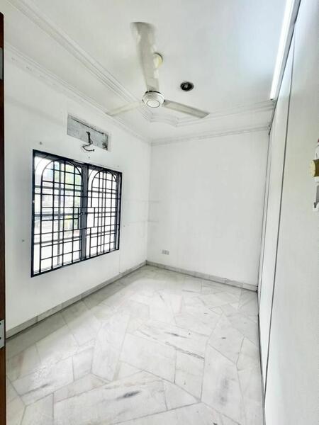 For Sale - 2-storey Terrace House at Pjs 9