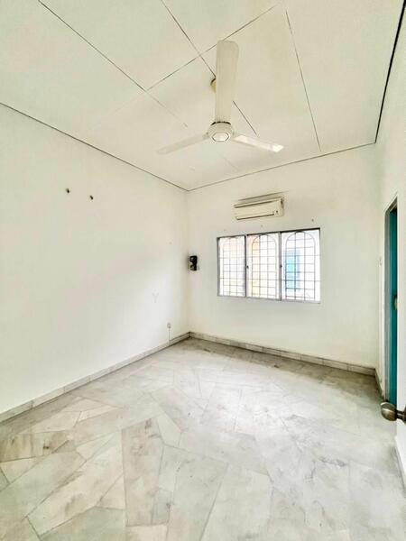 For Sale - 2-storey Terrace House at Pjs 9