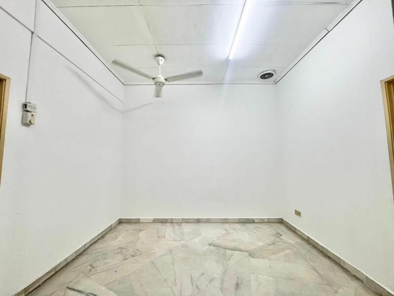 For Sale - 2-storey Terrace House at Pjs 9