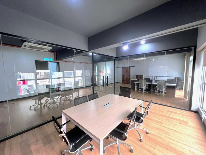 Untuk Disewa - 1st Floor Office for Rent at Bandar Bukit Mahkota