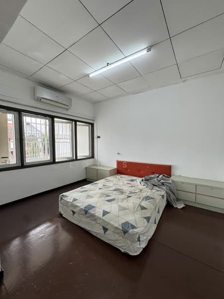 Jalan Desa Makmur untuk Untuk Dijual - RM 1,600,000, Feb 2026 - PropertyGuru.com.my