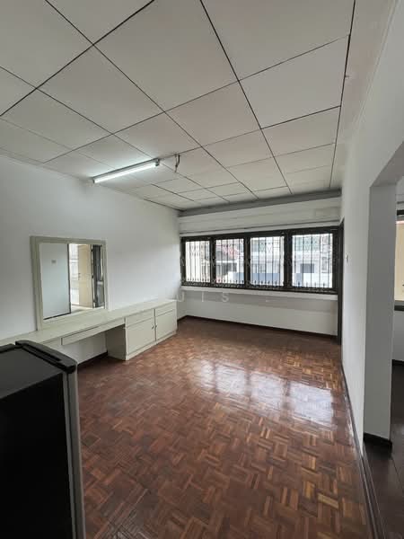 Jalan Desa Makmur untuk Untuk Dijual - RM 1,600,000, Feb 2026 - PropertyGuru.com.my