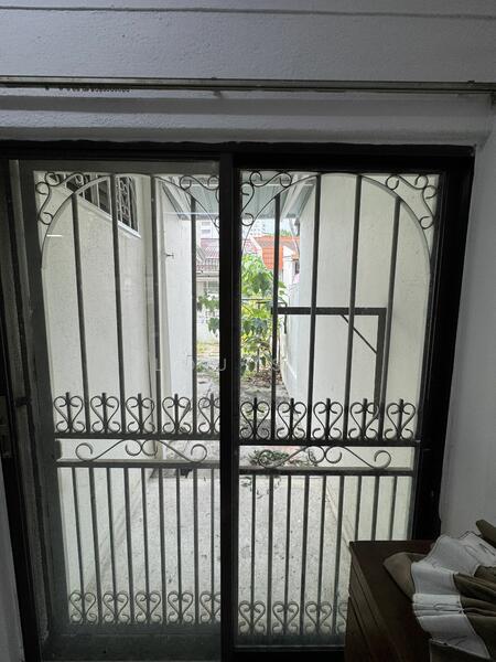 Jalan Desa Makmur untuk Untuk Dijual - RM 1,600,000, Feb 2026 - PropertyGuru.com.my