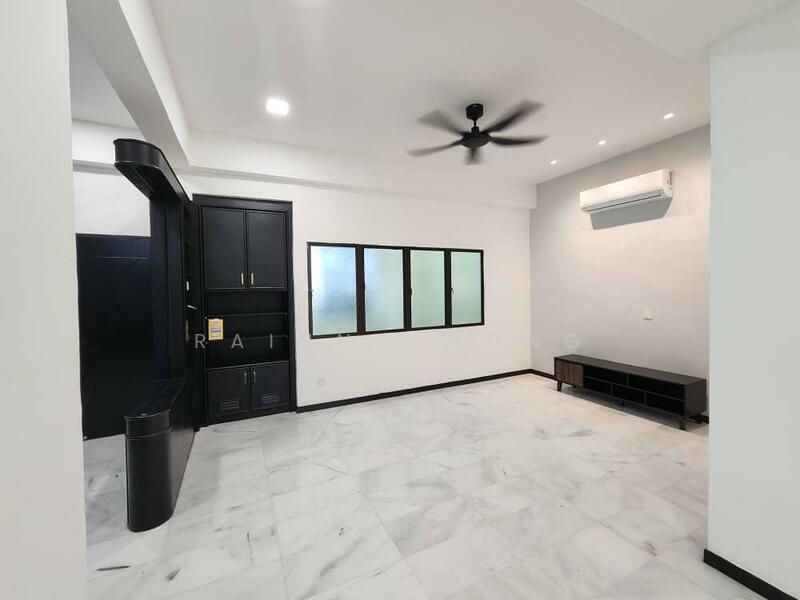 Untuk Dijual - Westlands Court