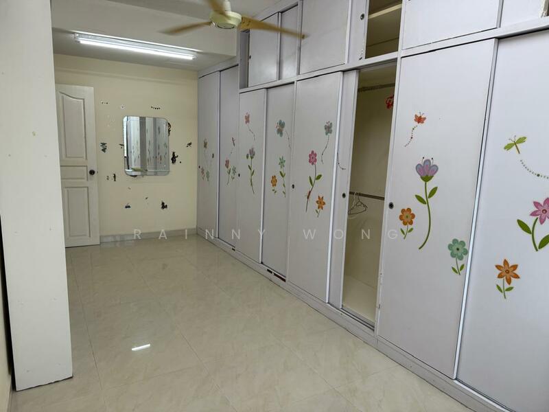 Untuk Disewa - Sungai Ara