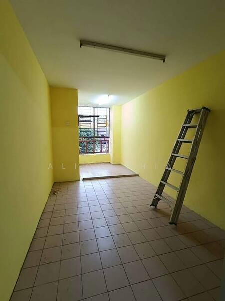 Untuk Disewa - Flat Taman Ungku Tun Aminah