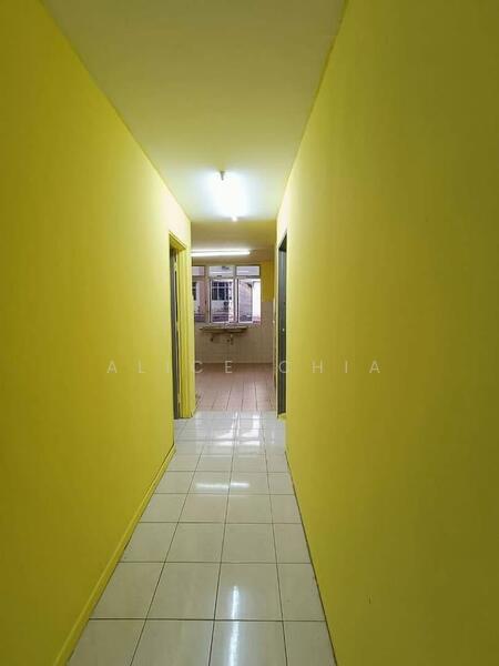 Untuk Disewa - Flat Taman Ungku Tun Aminah