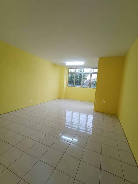 Untuk Disewa - Flat Taman Ungku Tun Aminah