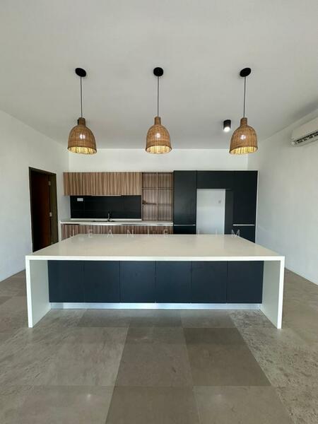 Untuk Disewa - 10 Island Resort