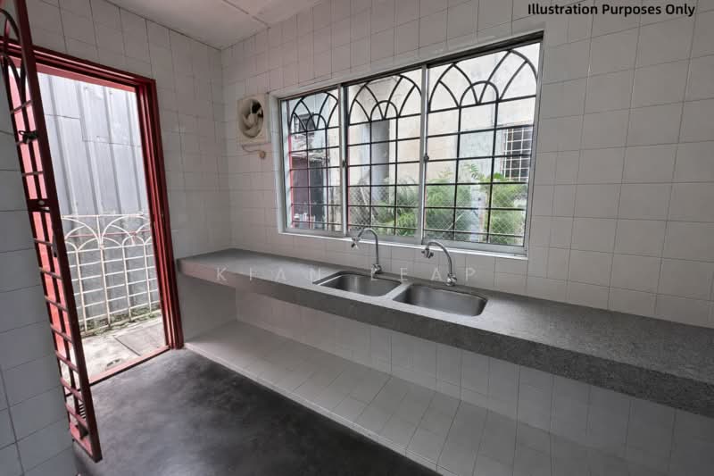 For Sale - Bandar Puchong Jaya 2 Sty End Lot House