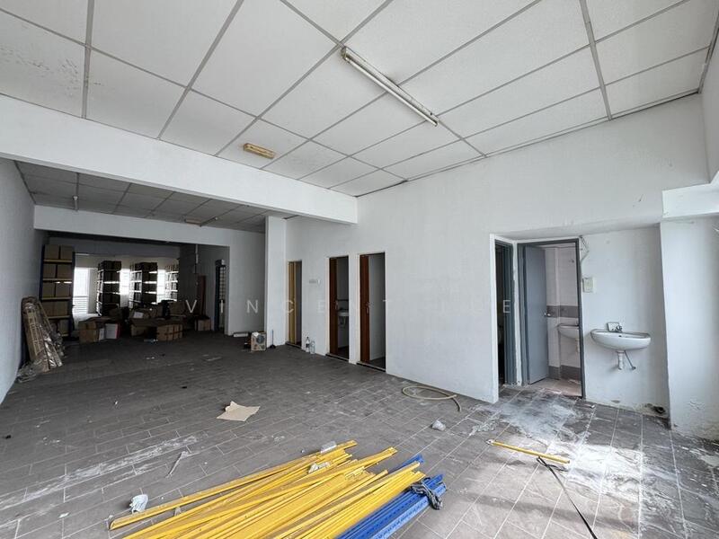 For Sale - 4 Storey Shop Office for Sale at Kota Damansara Signature Park