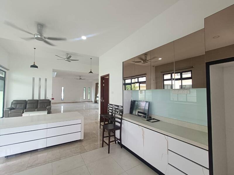 For Sale - Taman Nusa Duta 3