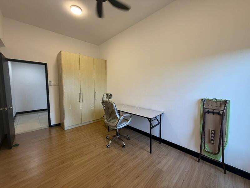 For Rent - The WaterEdge (Pinggiran Air)