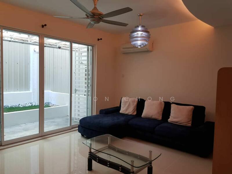 Untuk Dijual - Townhouse at Sungai Nibong