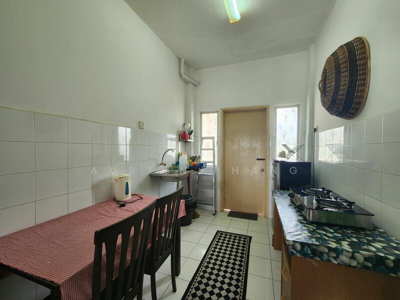 Untuk Disewa - Spanish Villa