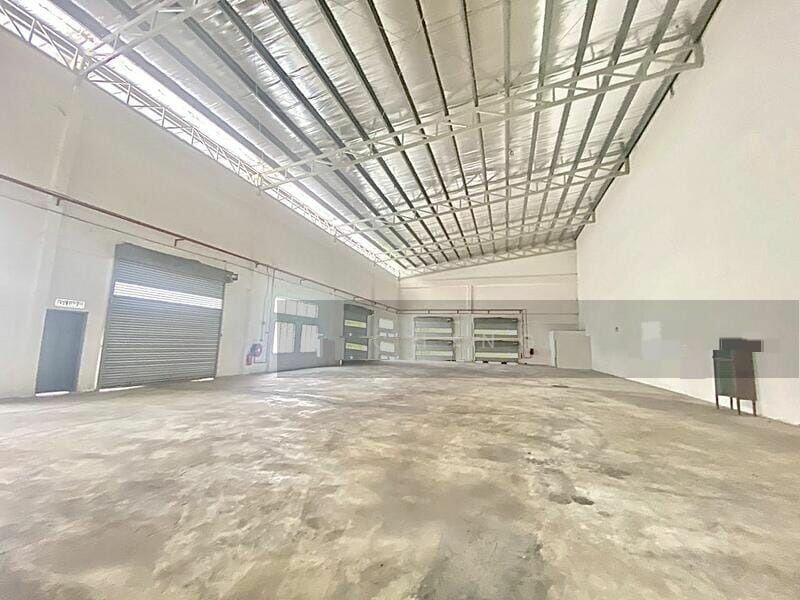 Untuk Disewa - 21,000sf CORNER 3sty Detached Factory Industrial Park Shah Alam